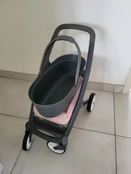 jeu poussette pour poupée/poupon