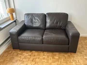 canapé 2 personnes en cuir IKEA bon état