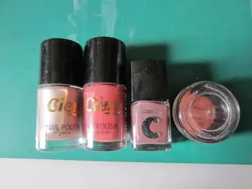 Lot vernis fard à joue
