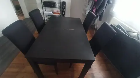 table + rallonge + 4 chaises