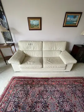 Canapé en cuir créme