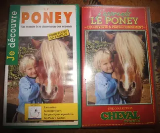 2 VHS apprentissage de l'équitation à poney
