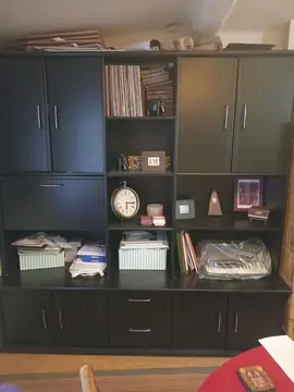 meuble de salon 2m sur 2m (qui sera vidé bien sûr!!!)