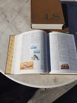 dictionnaire en 3 tomes