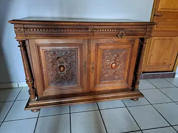 Bas de buffet "Henri II"