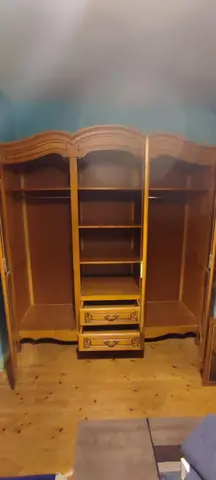 Armoire merisier 3 portes