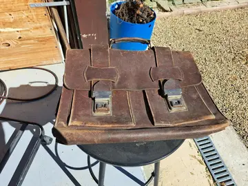 Cartable vintage cuir véritable