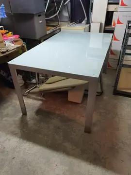 Table bureau en verre et aluminium