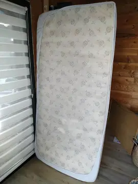 matelas 140 x 90 cm