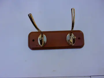 Ancienne patère 2 têtes en bois et métal - Dimensions socle 20 cm X 6,5 cm