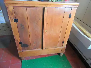 petit buffet rustique