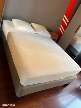 lit et matelas Ikea