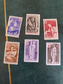 timbres croix rouge neufs