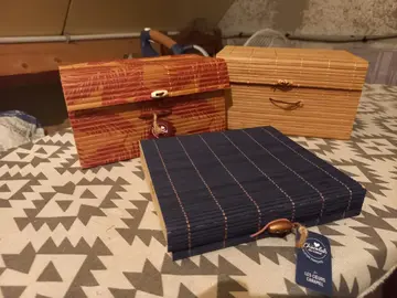 3 boîtes à chocolat