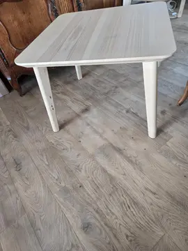 table basse carrée frêne massif