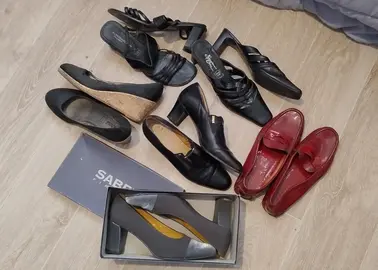 Lot de 14 paires de chaussures