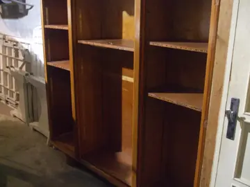 armoire très ancienne (+ de 50 ans)