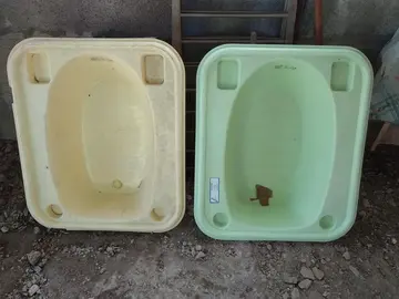 2 baignoires bébé
