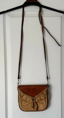 Sac à main en cuir naturel