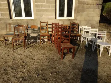15 chaises à rénover