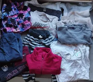 lot de vêtements