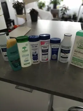 lot de shampoing cheveux blanc