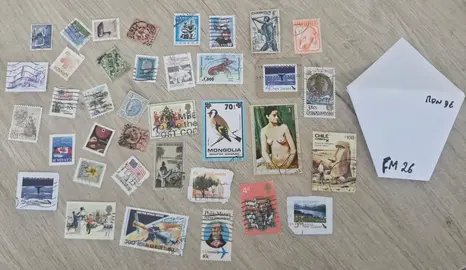 Lot de timbres du monde FM26