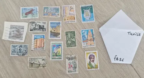 Lot de timbres de Tunisie FB26