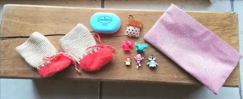 Lot de petits objets pour enfant