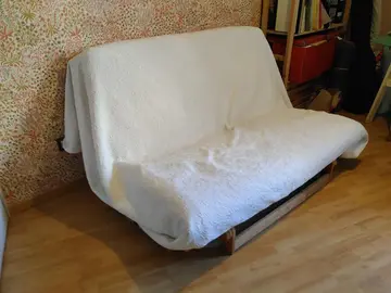 Futon convertible
