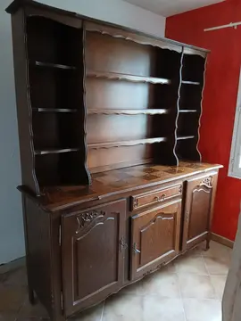 URGENT vaisselier bois. 3 portes, 1 tiroir, 9 étagères