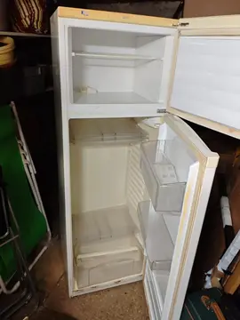 donne réfrigérateur congélateur