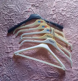 Lot de cintres plastique