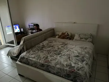 don lit 200*180 contre un lit 2 personne