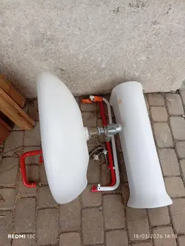 lavabo sur pied avec robinetterie