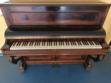 piano droit