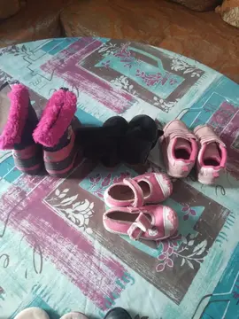 Chaussures et vêtements enfants