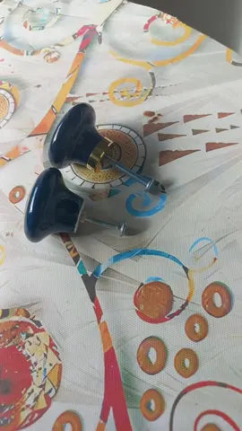 une paire de poignées