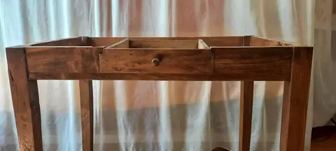 Table en bois ancienne