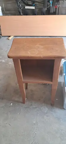 table de chevet en bois