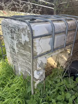 cuve a eau découpée