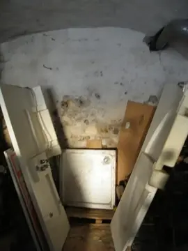 Cabine de douche d'angle incomplète