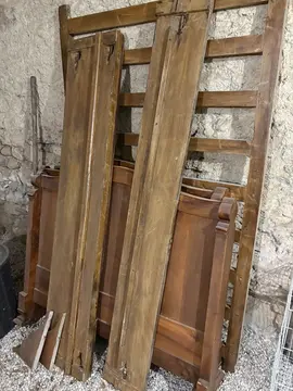 Donne lit bateau en bois