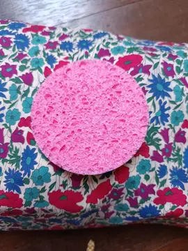 Éponge pour se démaquiller