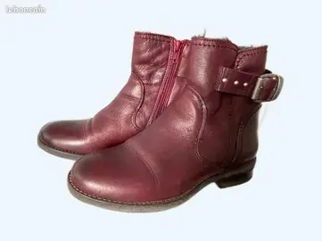 Bottines cuir couleur rouge/taille 36.