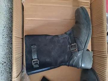 Bottes noires