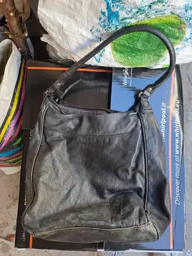 Grand sac à main en cuir