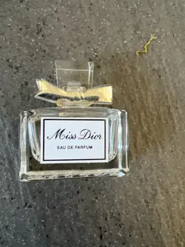 mignonnette de parfum Miss Dior