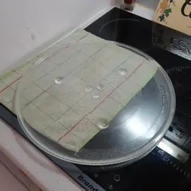 Plateau micro ondes - Diamètre 24 cm