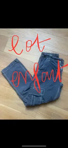 lot pantalon + t shirt enfant 10-12 ans